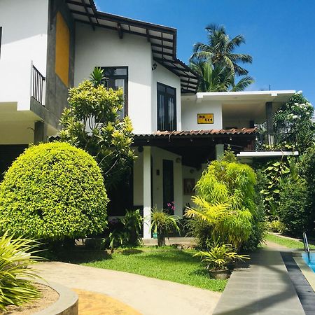 Om Villa Hikkaduwa Buitenkant foto