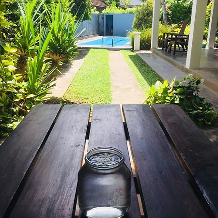 Om Villa Hikkaduwa Buitenkant foto