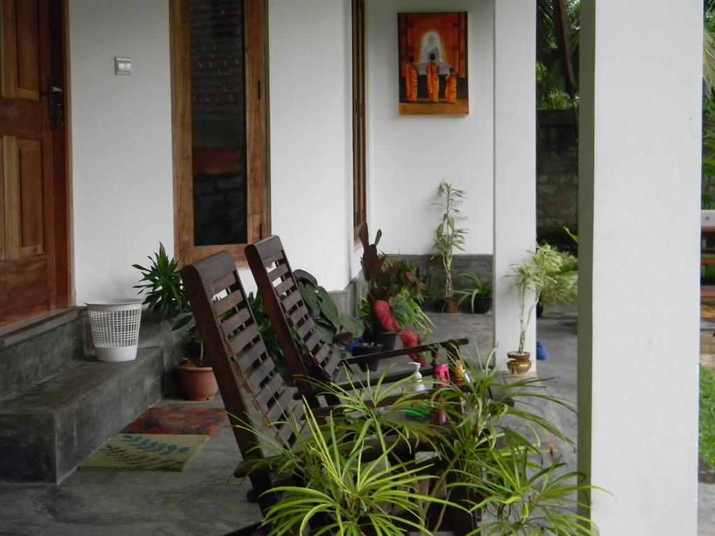 Om Villa Hikkaduwa Buitenkant foto